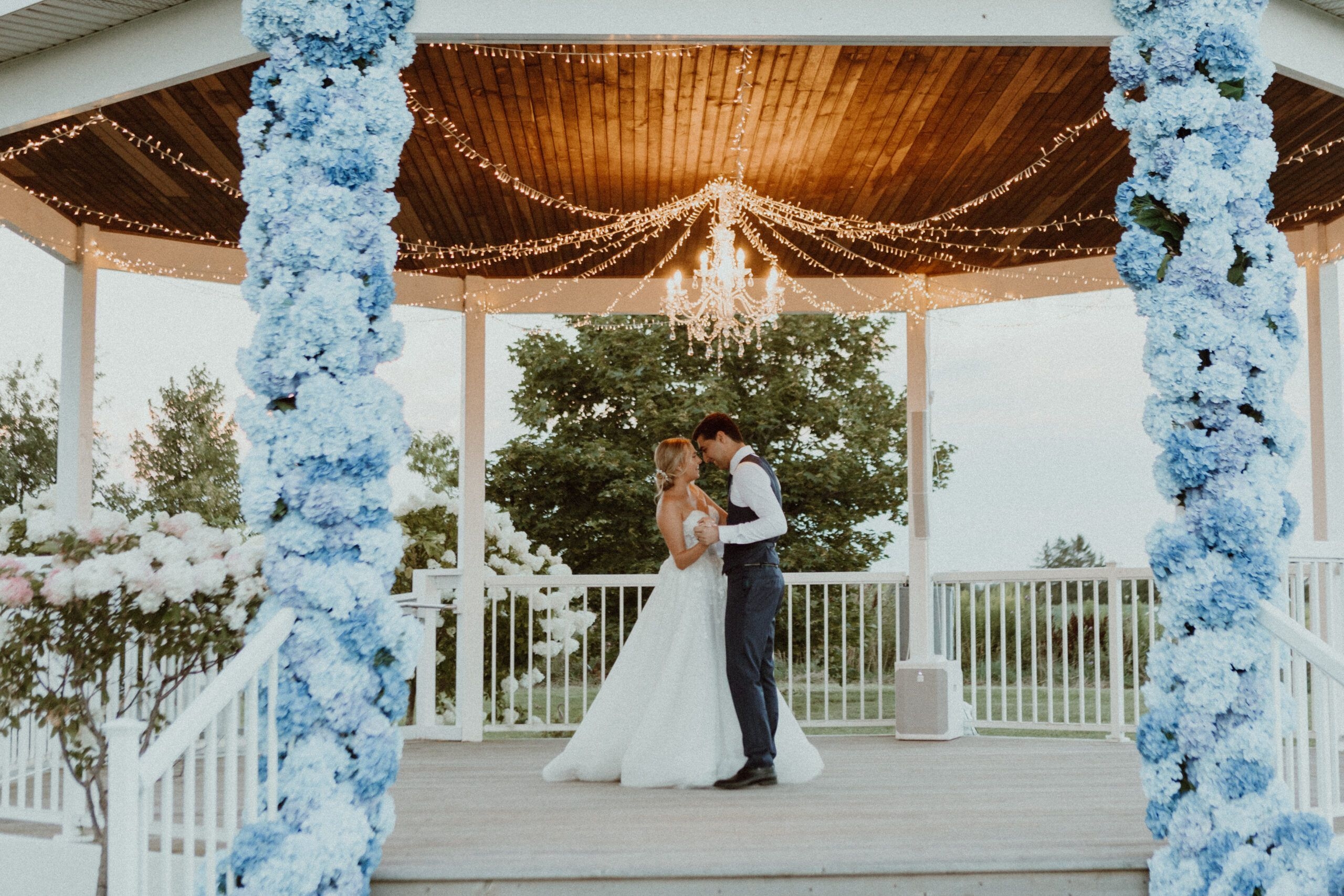 The Wedding Ring - theweddingring.ca